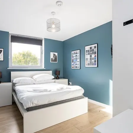 Guestready - Modern Stay In Bispham House Liverpool Exterior photo